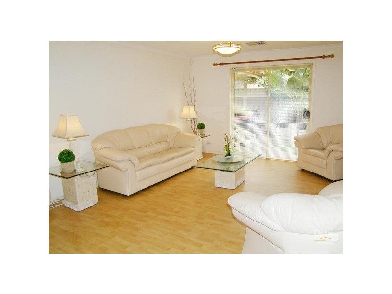 18 Conington Crescent, Morphett Vale SA 5162