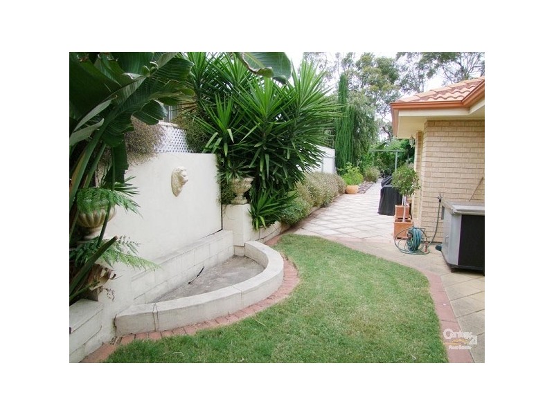 18 Conington Crescent, Morphett Vale SA 5162