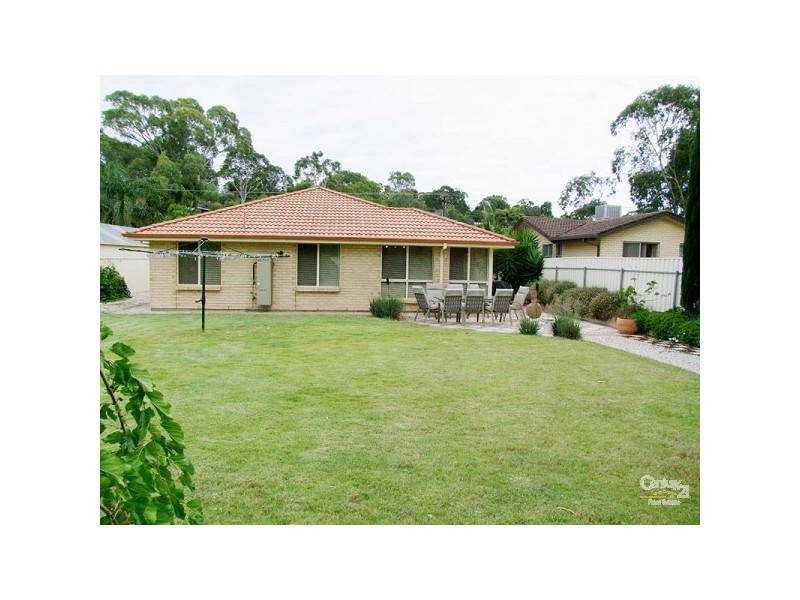 18 Conington Crescent, Morphett Vale SA 5162