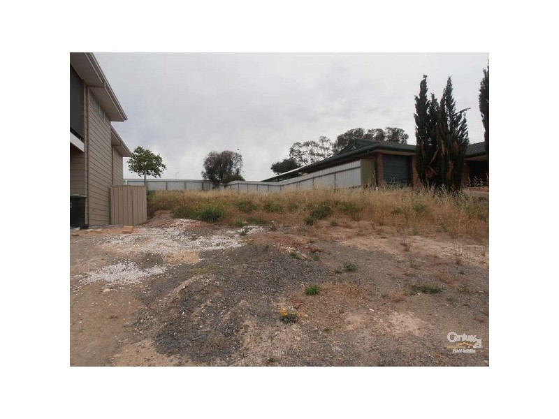 5 Oldenburg Ct, Noarlunga Downs SA 5168