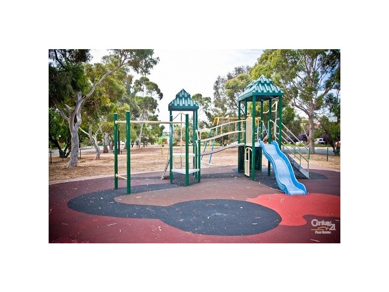 2A Waratah Square, Seacombe Gardens SA 5047