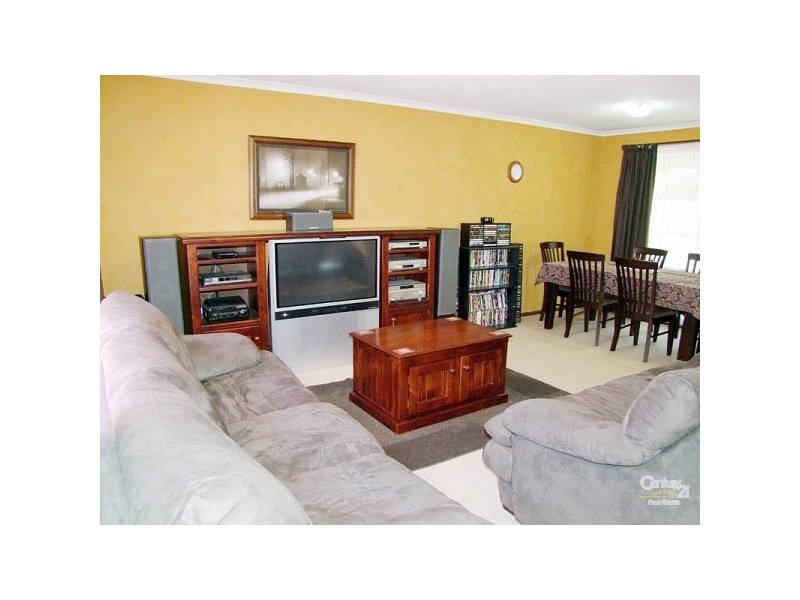 18 Acorn Street, Aberfoyle Park SA 5159