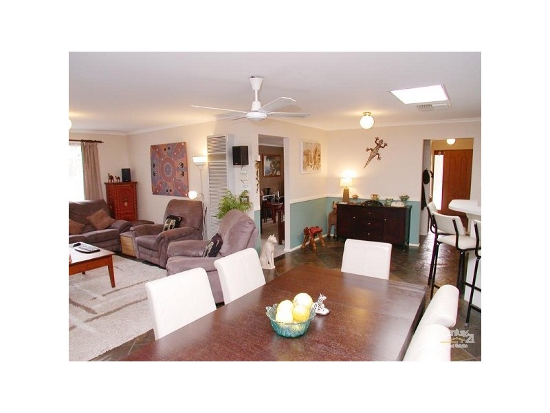 9 Merino Avenue, Morphett Vale SA 5162