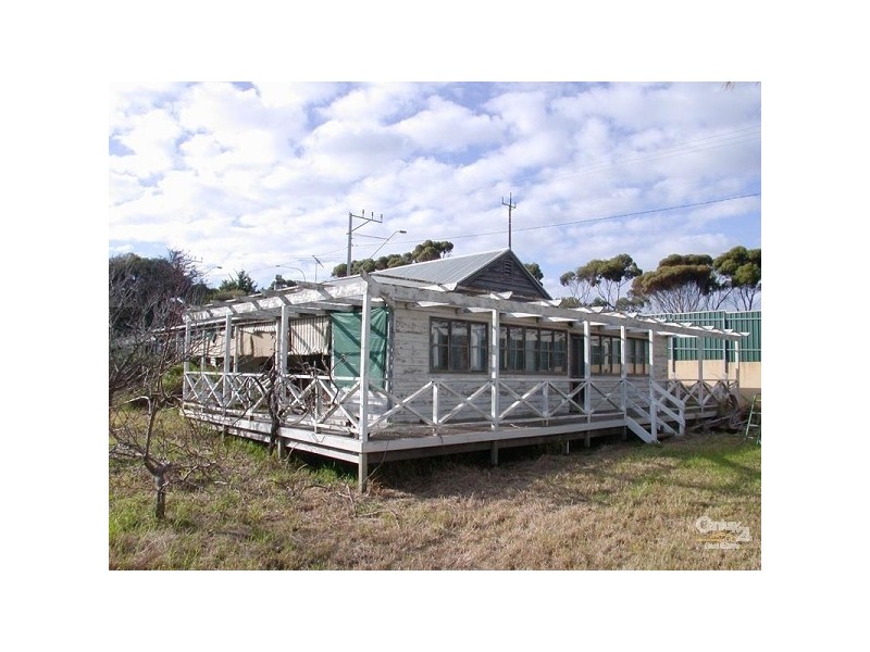 1  Nashwauk Crescent, Moana SA 5169