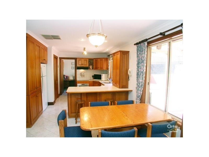 8 Fairbrother Drive, Happy Valley SA 5159