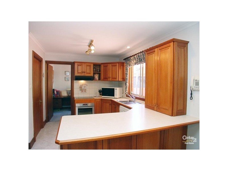 8 Fairbrother Drive, Happy Valley SA 5159