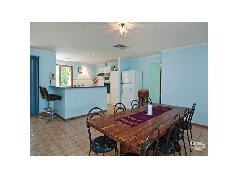 1 Taylors Avenue, Morphett Vale SA 5162