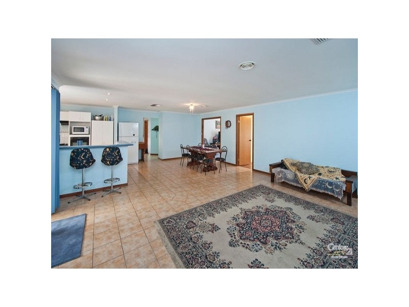 1 Taylors Avenue, Morphett Vale SA 5162