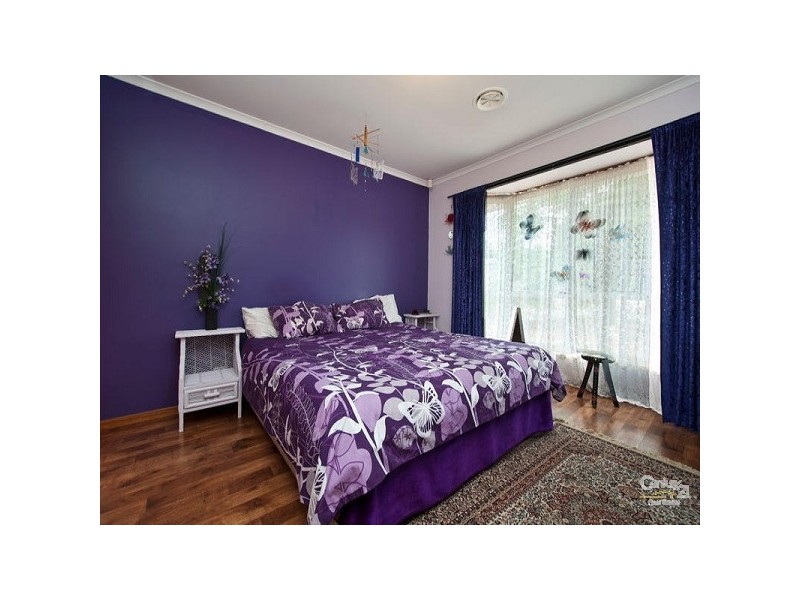 1 Taylors Avenue, Morphett Vale SA 5162