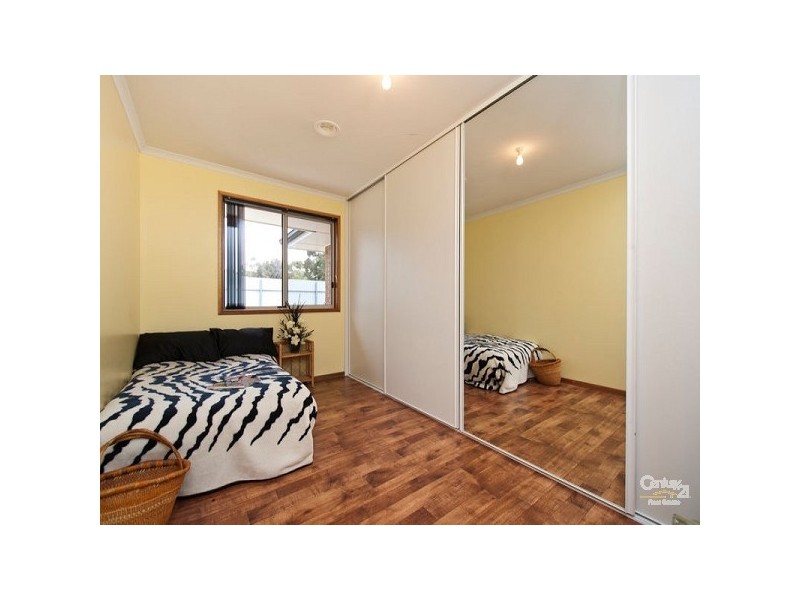 1 Taylors Avenue, Morphett Vale SA 5162
