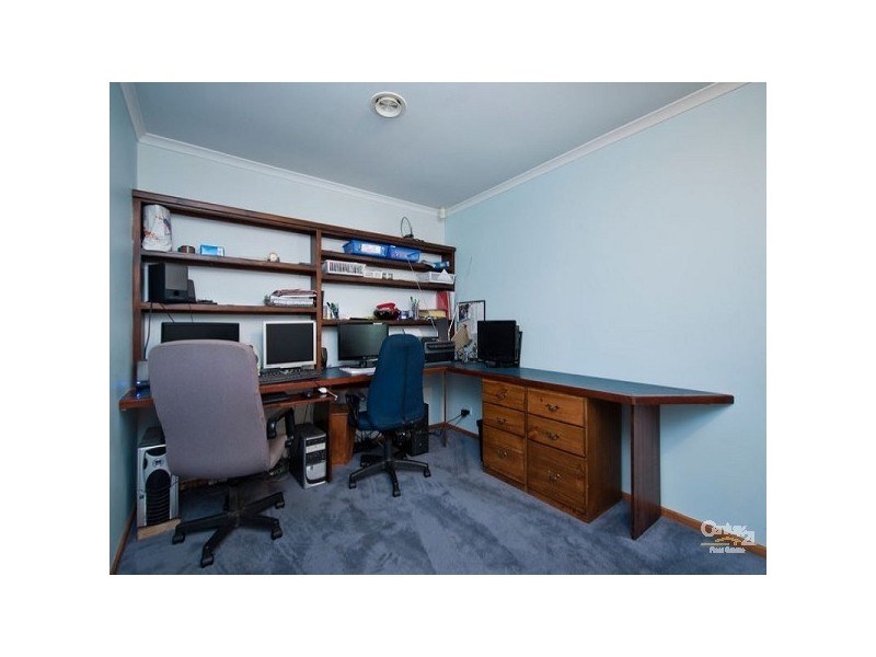 1 Taylors Avenue, Morphett Vale SA 5162