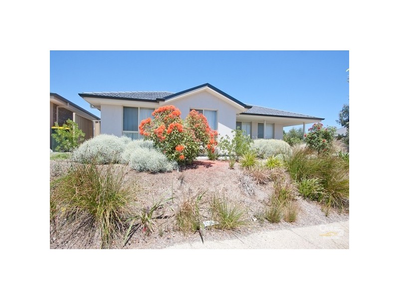 8 Kaurna Avenue, Aldinga Beach SA 5173