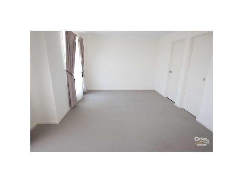 8 Kaurna Avenue, Aldinga Beach SA 5173