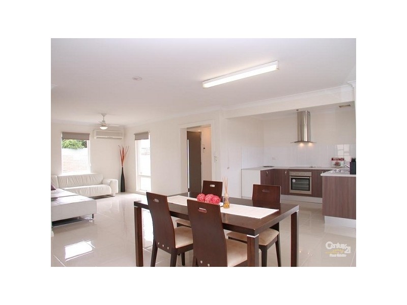 1 Scottsglade Road, Christie Downs SA 5164