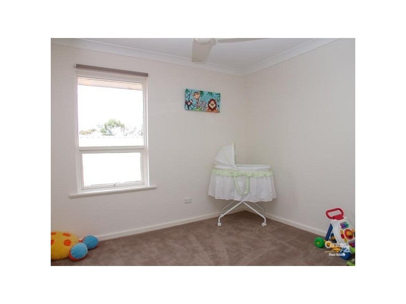 1 Scottsglade Road, Christie Downs SA 5164