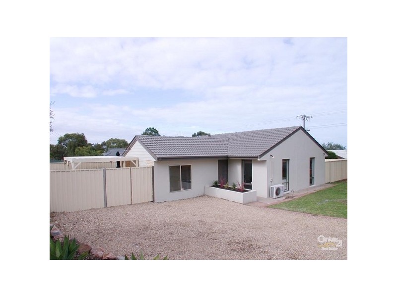 1 Scottsglade Road, Christie Downs SA 5164