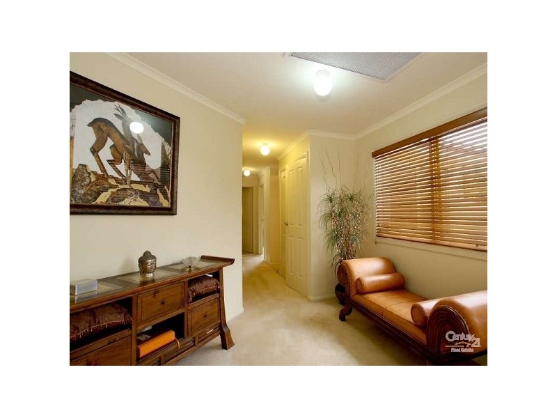 21 Skylark Close, Flagstaff Hill SA 5159