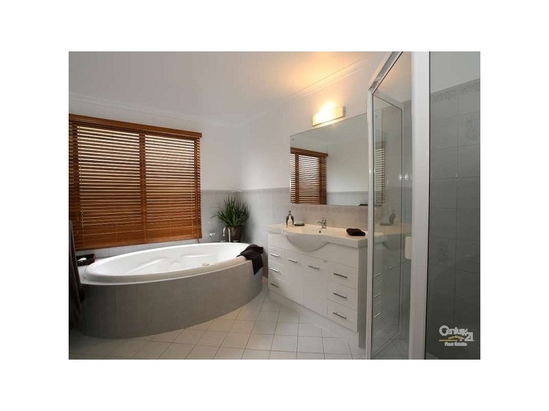 21 Skylark Close, Flagstaff Hill SA 5159