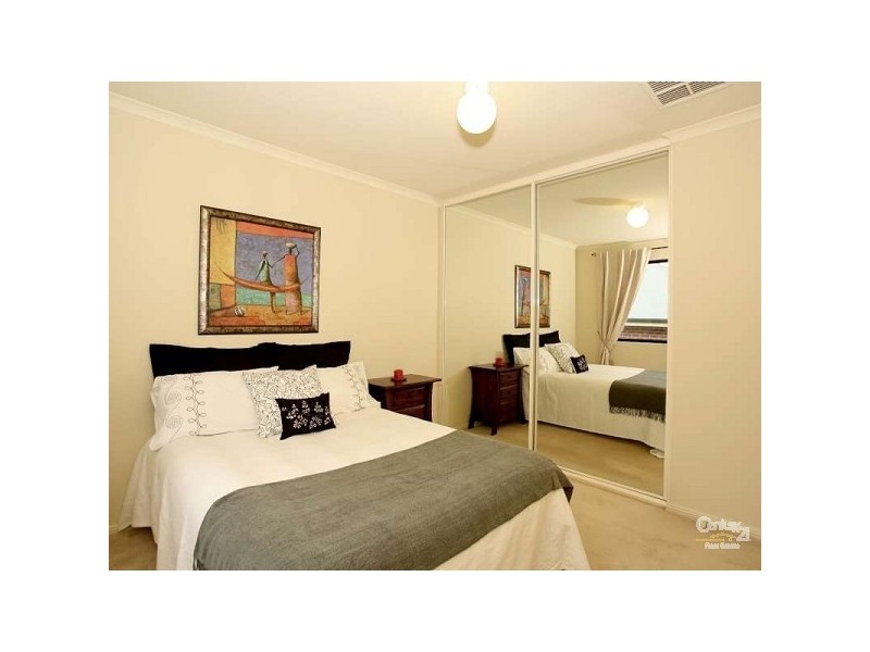 21 Skylark Close, Flagstaff Hill SA 5159