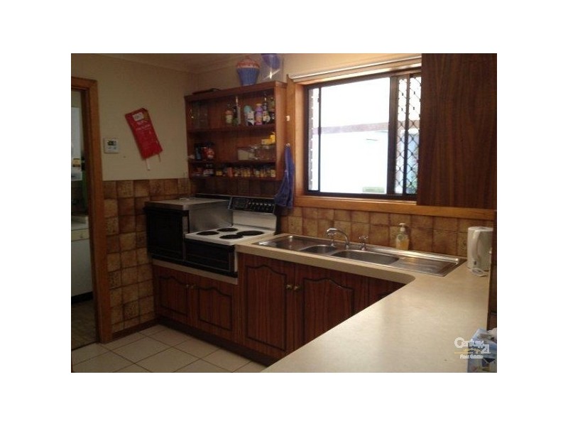 9 Bradman court, Morphett Vale SA 5162