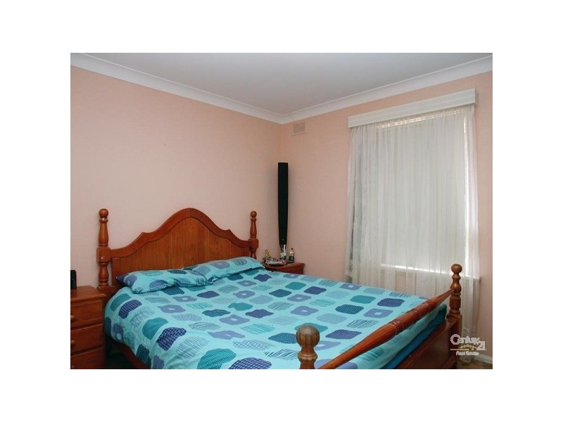 12 Graham Avenue, Hackham SA 5163