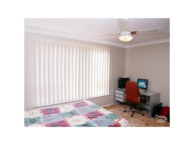 12 Graham Avenue, Hackham SA 5163