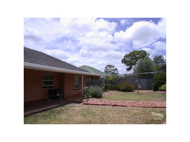 12 Graham Avenue, Hackham SA 5163