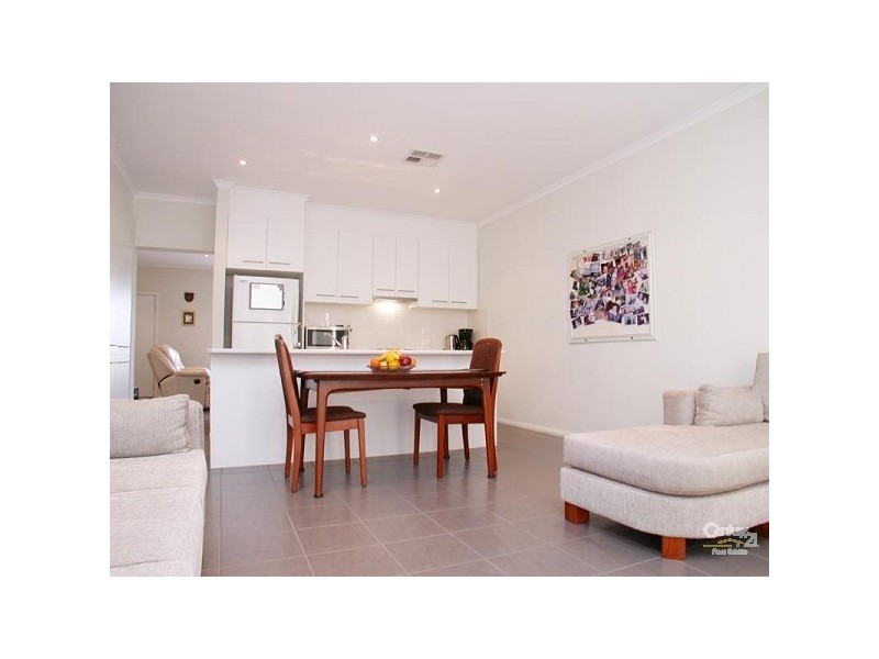 10-8 Grange Court, Seaford SA 5169