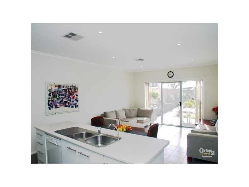10-8 Grange Court, Seaford SA 5169
