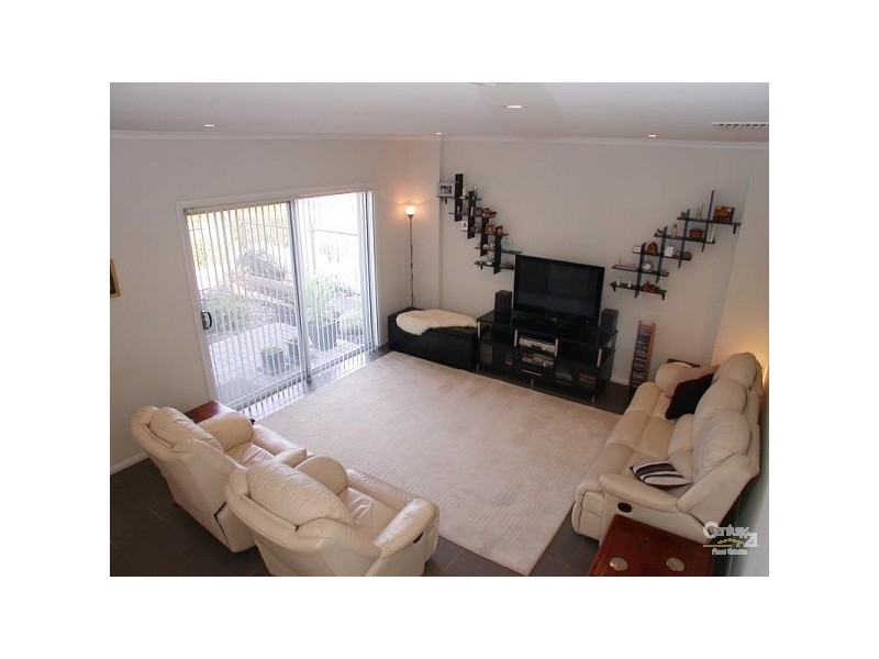 10-8 Grange Court, Seaford SA 5169