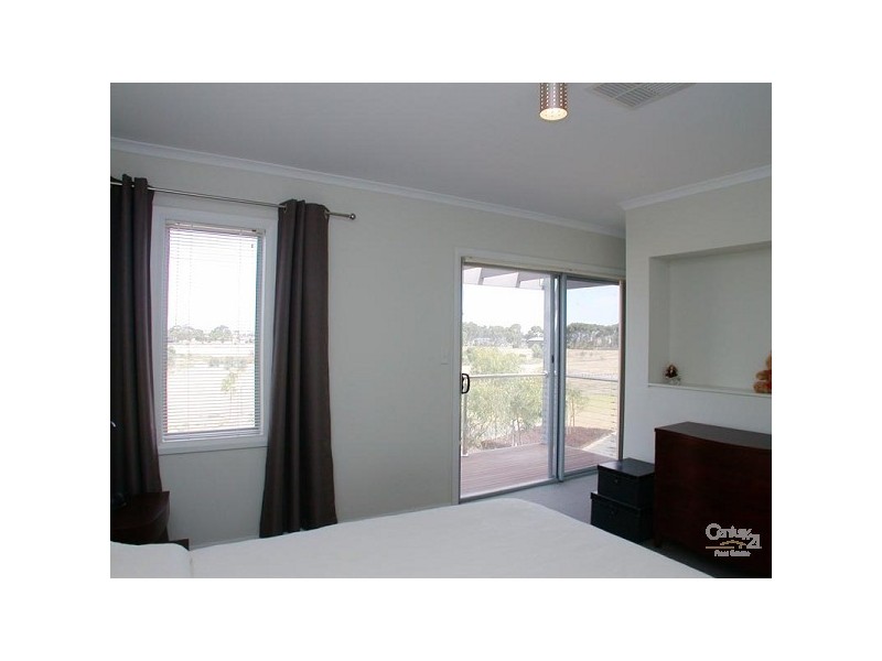 10-8 Grange Court, Seaford SA 5169