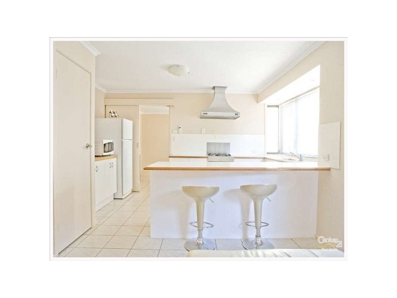 1 Bass Court, Woodcroft SA 5162