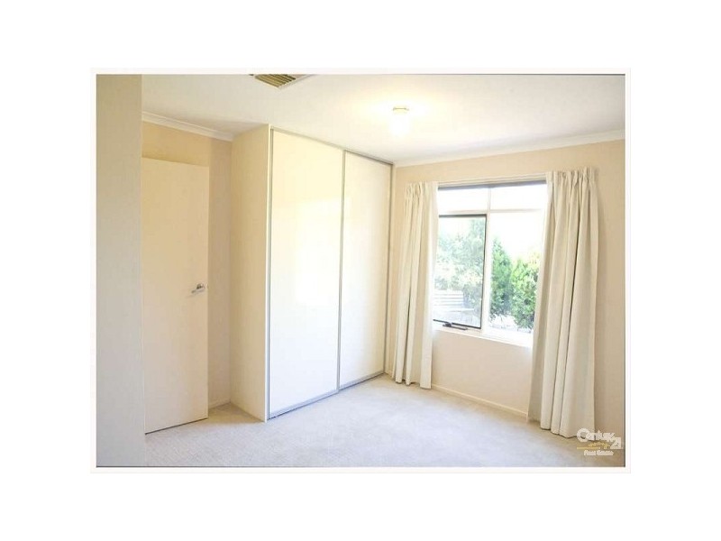 1 Bass Court, Woodcroft SA 5162