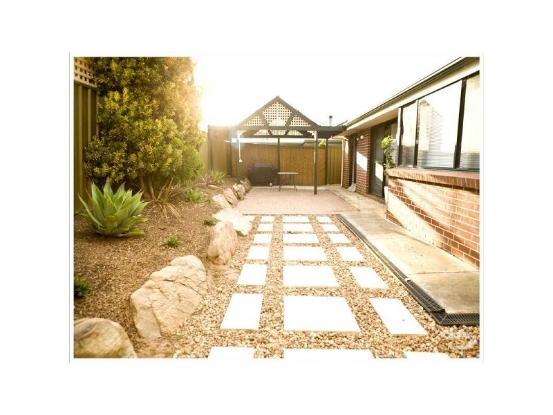 1 Bass Court, Woodcroft SA 5162