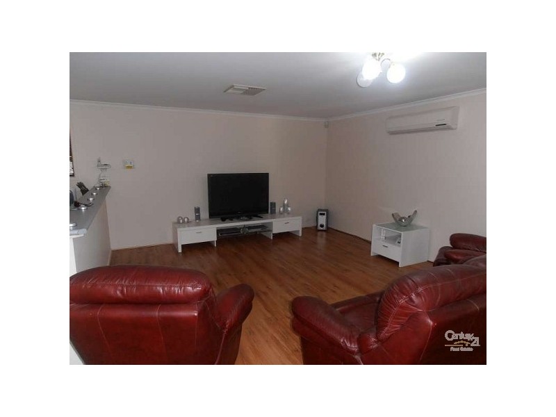 4 Seafarer Court, Seaford Rise SA 5169