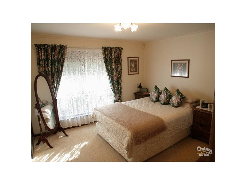 6 Lascelles St, Morphett Vale SA 5162