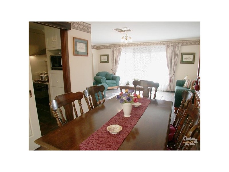 6 Lascelles St, Morphett Vale SA 5162