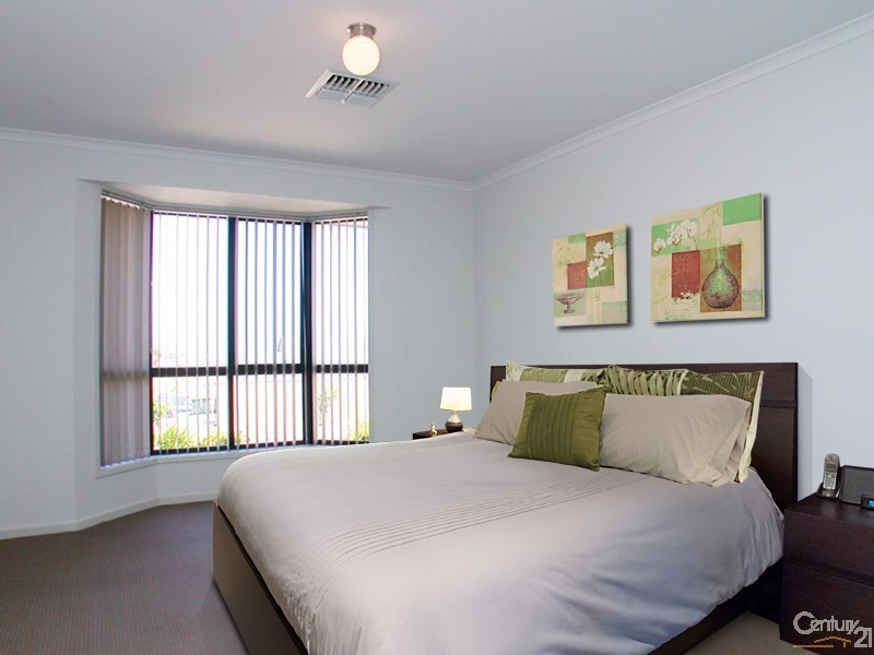 13 Yeltana Avenue, Huntfield Heights SA 5163