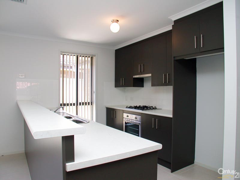13 Yeltana Avenue, Huntfield Heights SA 5163