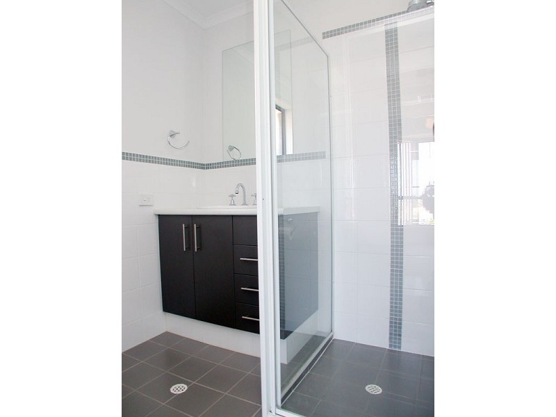 13 Yeltana Avenue, Huntfield Heights SA 5163