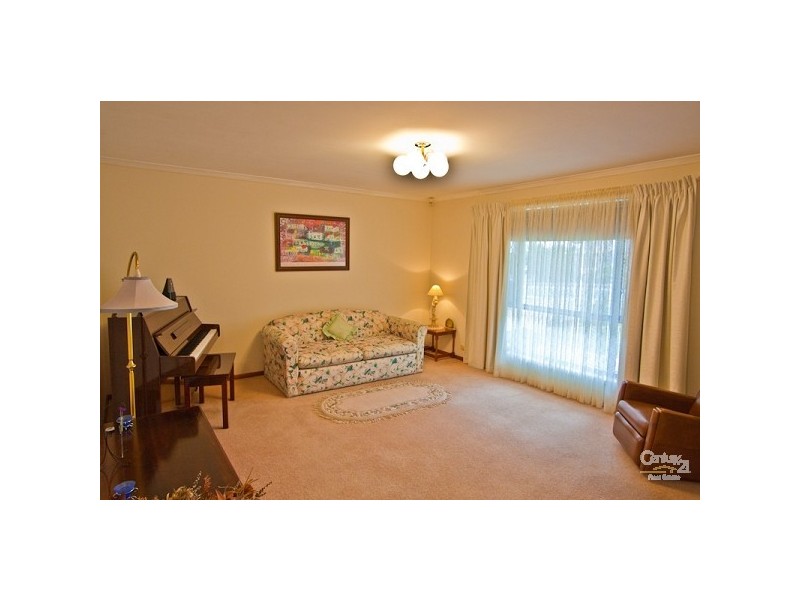 30 Investigator Drive, Woodcroft SA 5162