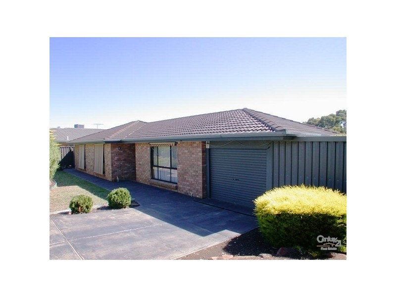 35 Sir James Hardy Way, Woodcroft SA 5162