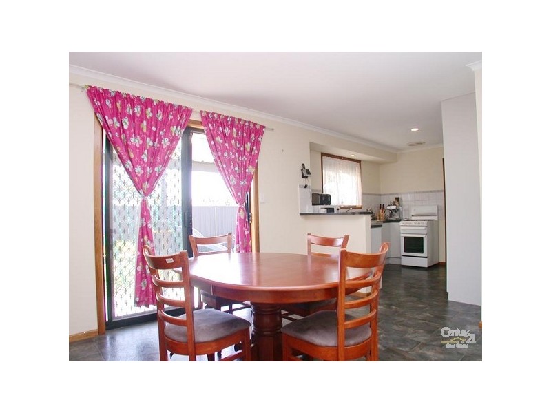 35 Sir James Hardy Way, Woodcroft SA 5162