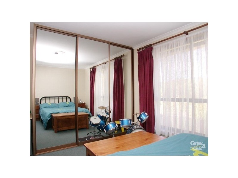 35 Sir James Hardy Way, Woodcroft SA 5162