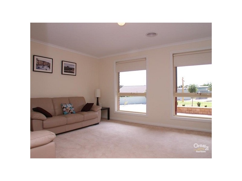 54 Elizabeth Crescent, Hallett Cove SA 5158