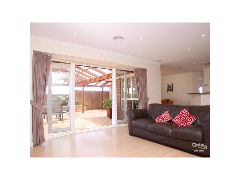 54 Elizabeth Crescent, Hallett Cove SA 5158