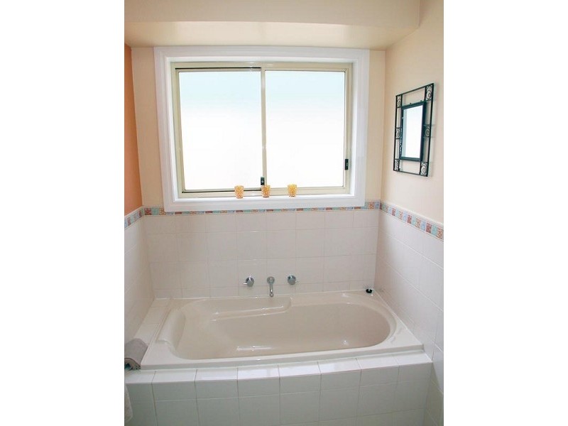 54 Elizabeth Crescent, Hallett Cove SA 5158