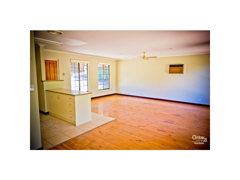 18 Ruth Street, Morphett Vale SA 5162