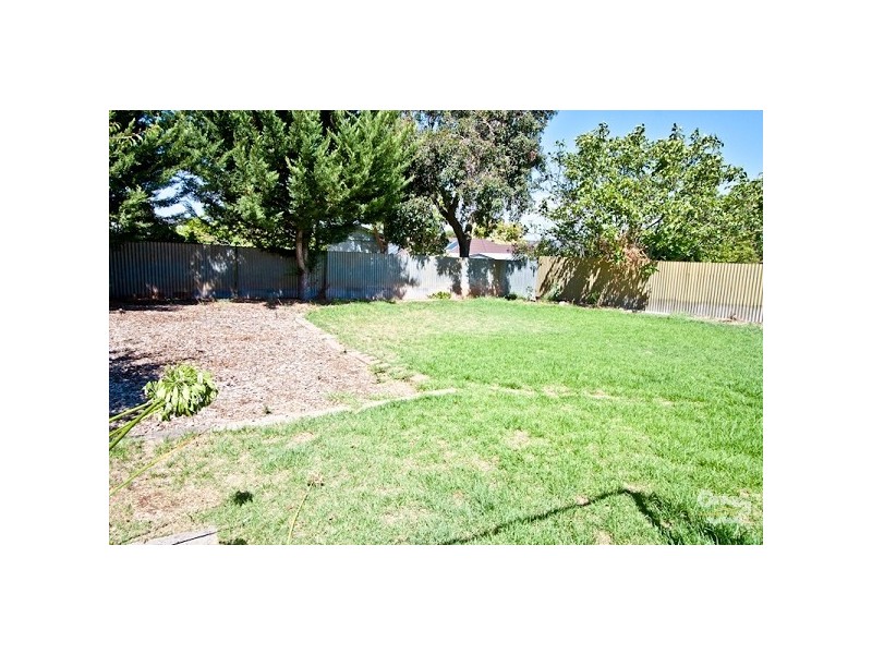 18 Ruth Street, Morphett Vale SA 5162