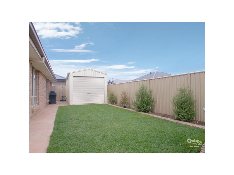 24 Sand Street, Seaford Meadows SA 5169